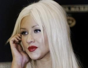 Christina Aguilera imbruttita e inciccionita