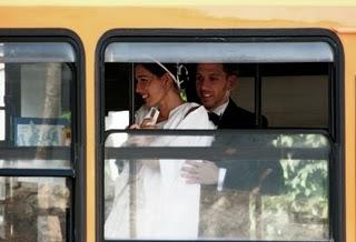 Sposi sul bus