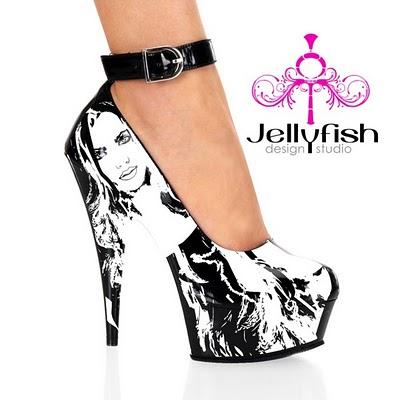 Wearable art by Studio Jellyfish: arte ai piedi