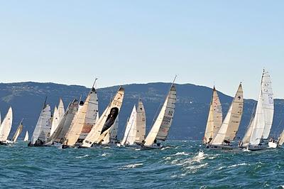 Domenica l'ultima tappa del seguitissimo Campionato Invernale di vela del lago di Garda