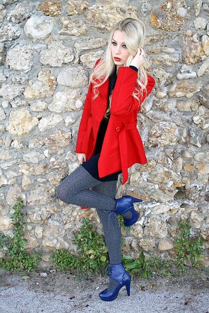 red coat & blu heeled shoes
