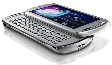 seneopro3 Sony Ericsson Xperia PRO: foto, video, caratteristiche, scheda tecnica, dettagli
