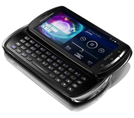 seneopro4 Sony Ericsson Xperia PRO: foto, video, caratteristiche, scheda tecnica, dettagli
