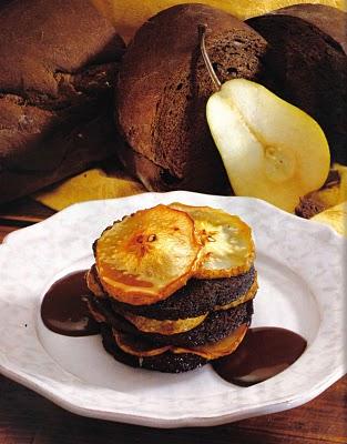 Dolcetti di pane nero e pere.