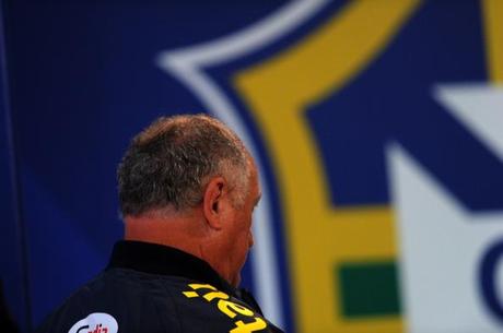 FBL-WC-2014-BRA-SCOLARI-PRESSER