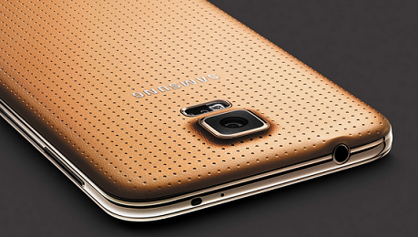 cg Samsung Galaxy S5 Gold protagonista di un nuovo video promo news  samsung S Voice Samsung Galaxy S5 