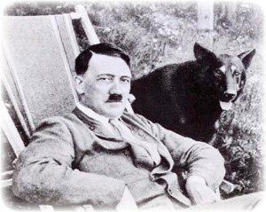 Hitler e Blondi.