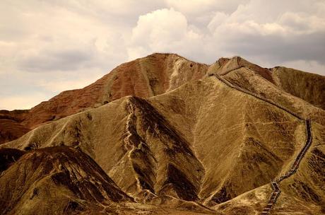 Le Montagne Colorate di Zhangye Danxia in 14 Foto