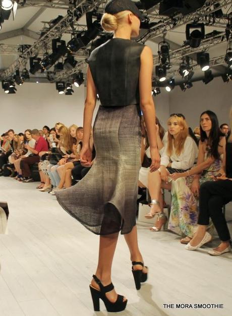 Rike Feurstein themorasmoothie, dimitri, marccain, rikefeurstein, gabrieleffe, tuwe, compagniaitaliana, bizzaria, fashion, sfilate, fashionblog, fashionblogger, patriziapepe, outfit, look, model, show