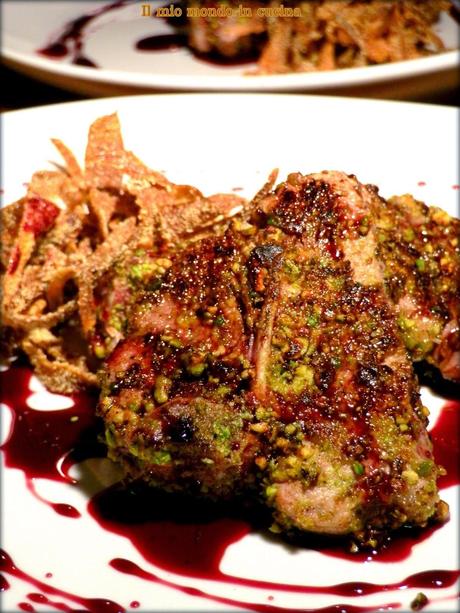 COSTOLETTE di AGNELLO con SALSA al vino ROSSO