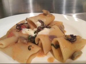 Paccheri rigati con melanzane