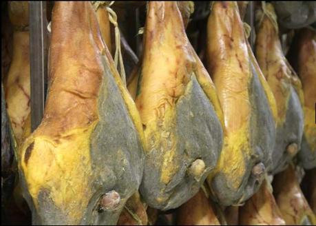 Pops di Prosciutto crudo di Norcia IGP con chutney di melone e anguria Pops di Prosciutto crudo di Norcia IGP con chutney di melone e anguria