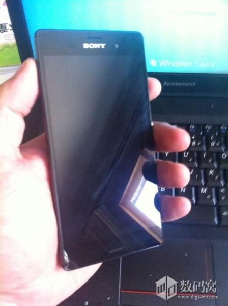 Sony Xperia Z3 si mostra in alcune foto