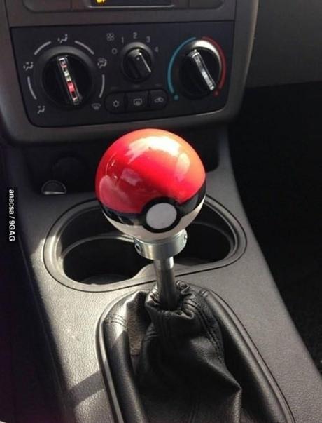 PokeBall-Shift (600 x 787)