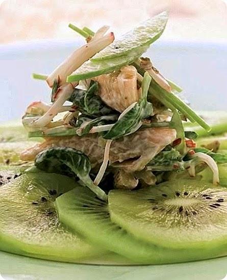 Insalata di trota e kiwi