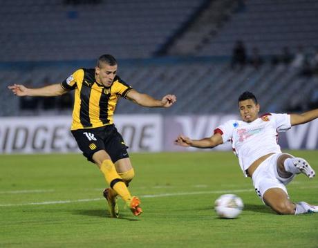 FBL-LIBERTADORES-PENAROL-ANZOATEGUI