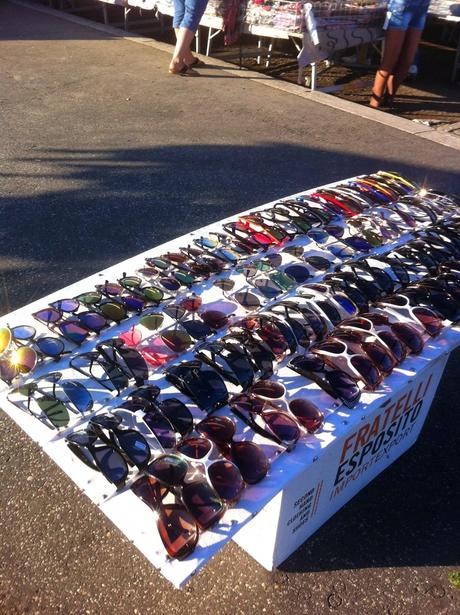 Per non dimenticare. Foto dal suk inaudito e immondo della stazione Anagnina. Un terminal trasportistico del terzo mondo alle porte della capitale d'Italia. Perché?