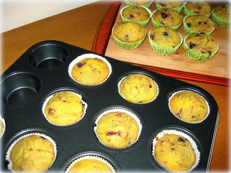 MUFFINS CON I FRUTTI DI BOSCO