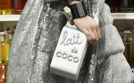 clutch latte di cocco chanel