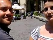 Video. Tocca seni ragazze Napoli. Perchè?