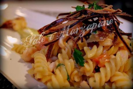 FUSILLI CON CALAMARI ALLA MENTA E PESTO DI MELANZANE