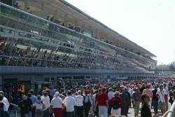 f1-ecclestone-fa-tremare-monza-reazioni-aci-e-sias-muovetevi_77e0c0b8-de7a-11e2-b3ab-701f7b6e6f7a_display