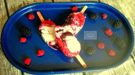 Yogurt pops ai frutti di bosco or Triple-Berry Popsicles