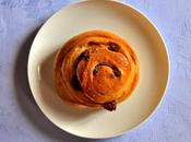 Brioche credono cinnamon roll