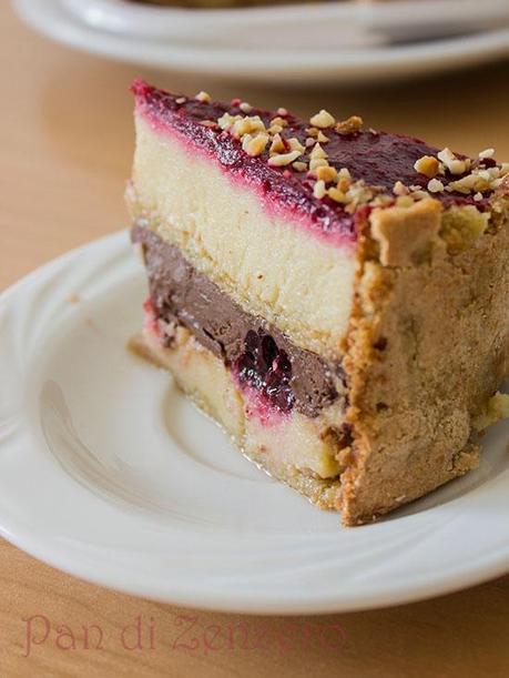 torta dacquoise con lamponi e pistacchio