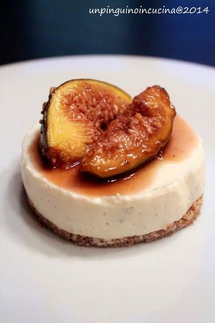 Cheesecake al gorgonzola con fichi caramellati al balsamico