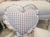 Cuscini shabby chic: romanticismo vita