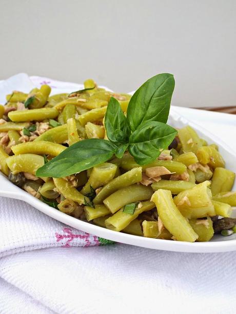 Insalata piccante di fagiolini bianchi