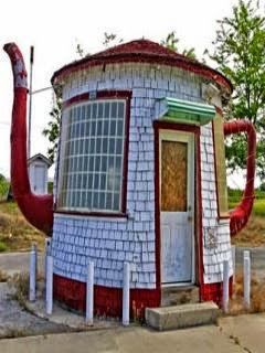 Teapot house | Wallpaper