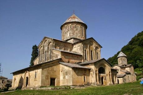 Il monastero nel Medioevo: centro di spiritualità e diffusione del sapere