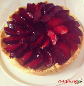 crostata alle prugne con frangipane alle mandorle