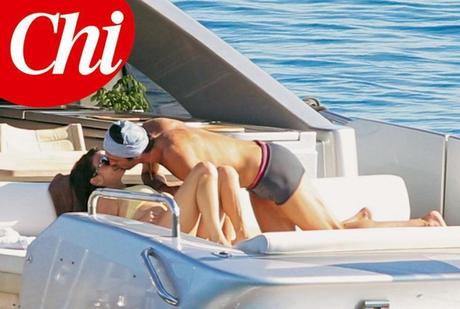 Gigi Buffon e Ilaria D’Amico, le prime vacanze in yacht a Skopelos