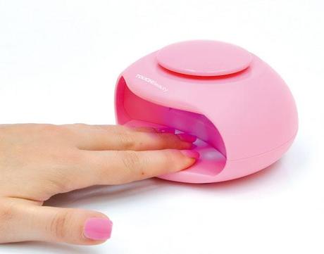 Nail & Go: come asciugare lo smalto asciutto in un minuto