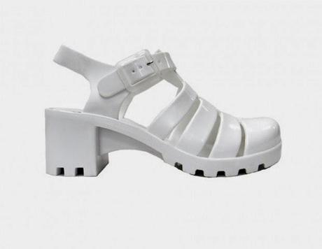 TREND ALERT: JELLY SANDALS