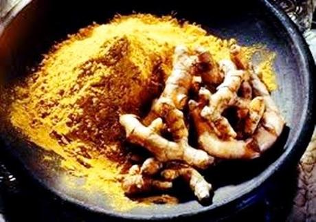 La curcuma e il ginger rimedi naturali antitumorali