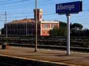 Albenga, lamentele sporcizia rumori alla stazione