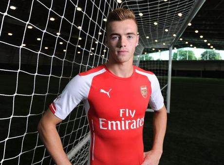 Arsenal Unveil New Signing Calum Chambers