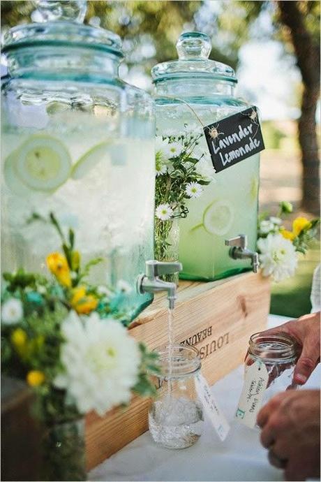 Infused Water: acque aromatizzate fai da te