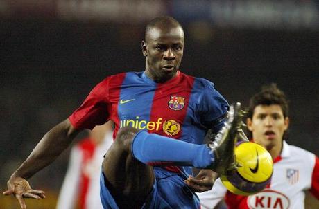 Barcelona's Lilian Thuram of France (L)