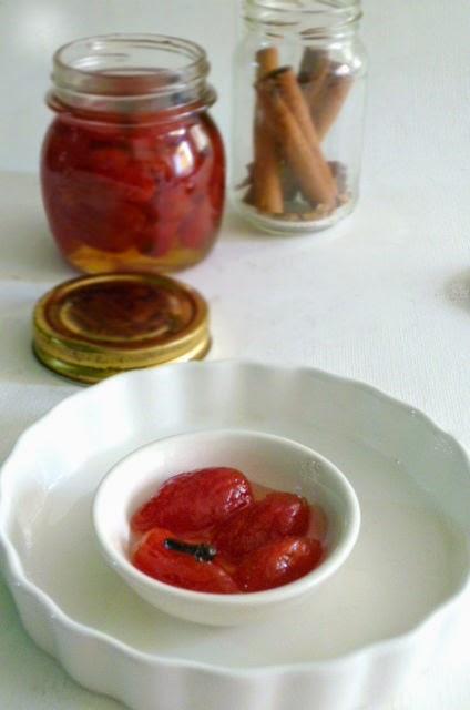 pomodorini sciroppati / domataki glyko koutaliou