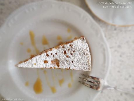 Piove, torta di pesche e cannella