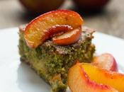 L'estate nostro scontento: torta pesche pistacchio.