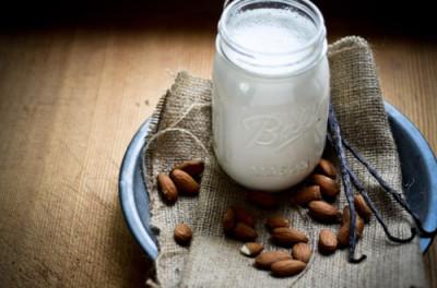 LATTE DI MANDORLE - Ecco a Voi la ricetta