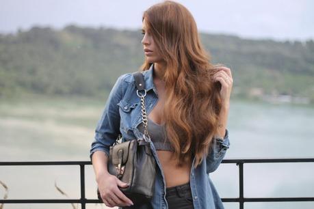 STARS IN YOUR EYES barbara valentina grimaldi fashion blogger_lovehandmade fashion blog_jeans shirt HM_sports bra nike_jeggings_shoes converse_meemaw bag