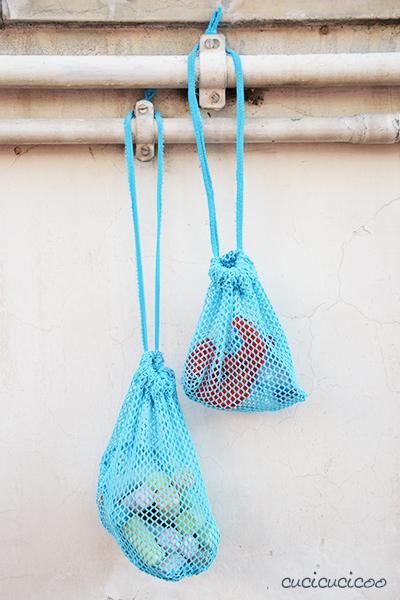 Tutorial: How to make DIY mesh drawstring bags for the beach or pool from old shirts