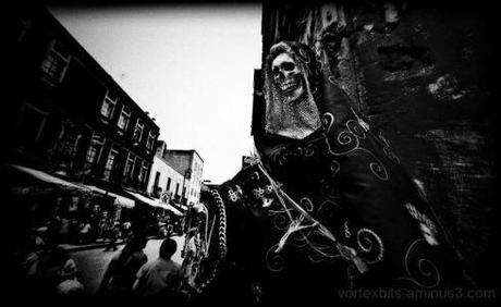 Santa Muerte blanco y negro